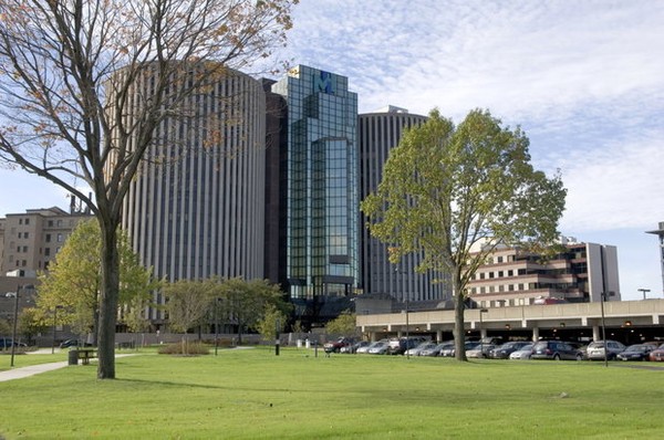 MetroHealth System to form non-profit to revitalize W. 25th Street neighborhood